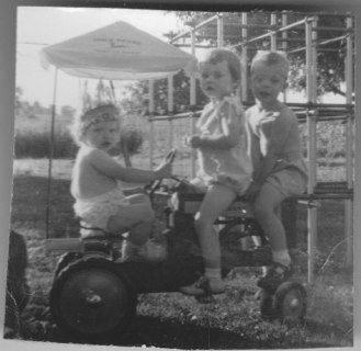 Pow-wow on the tractor (summer 1960)